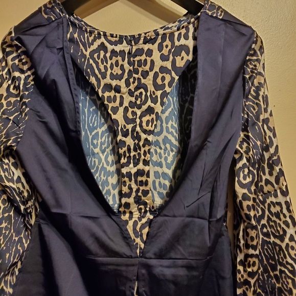 NWT Navy Cheetah Print Long Sleeve Top S-M-L - Picture 13 of 13